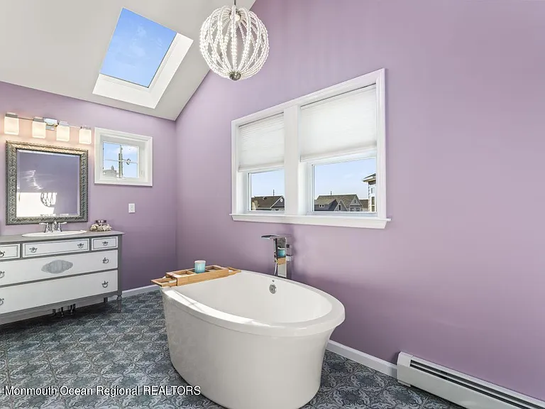 915 SW Central Ave — Photo 37