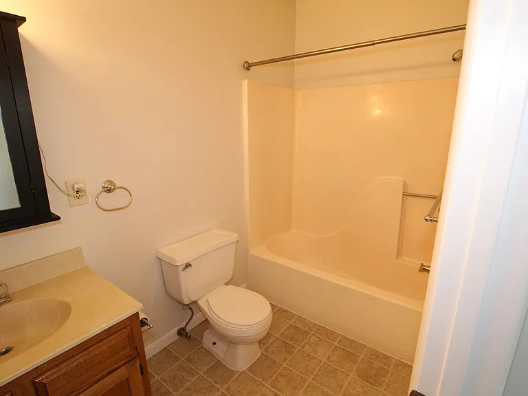 11 Broadway #37 — Photo 12