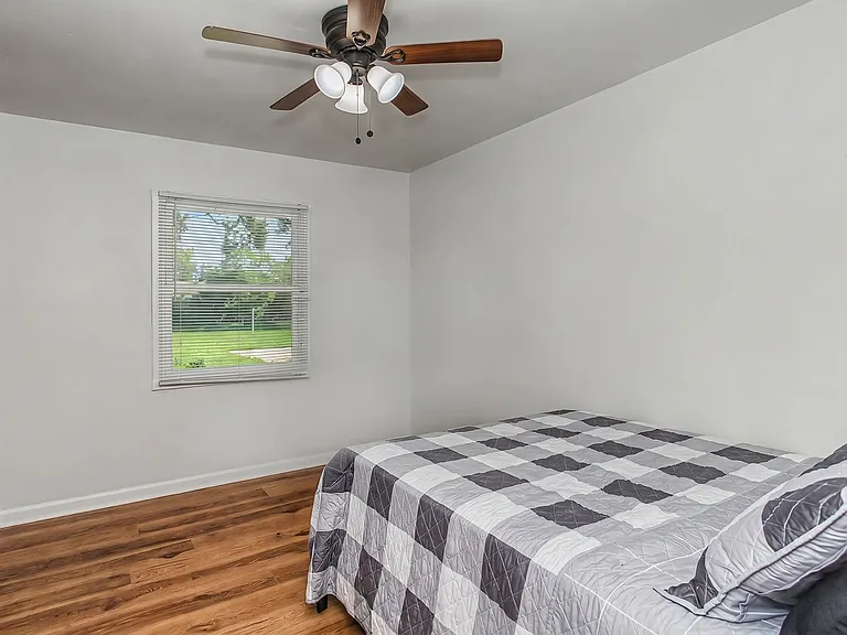 2116 Ferndale Ave — Photo 24