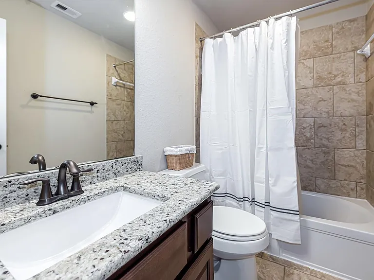 6 Camplight Ct — Photo 32