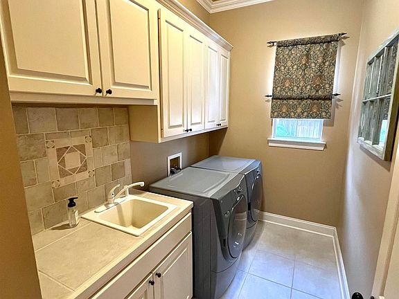 4th image of 5917 Rosedown Pl