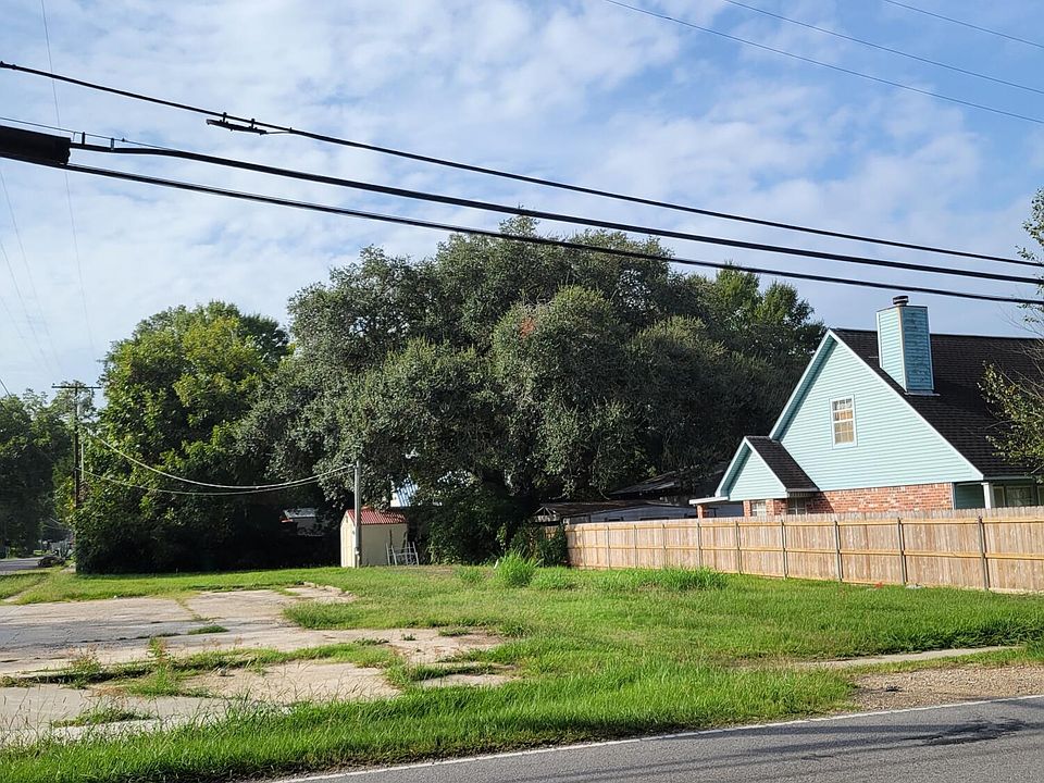 1st image of 703 Church St