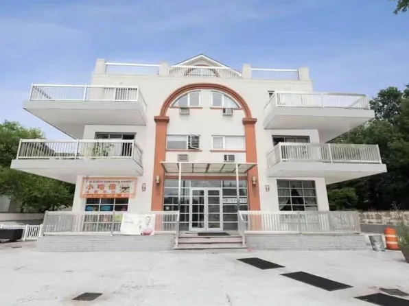 146-27 Beech Avenue #3B, Flushing, NY 11355