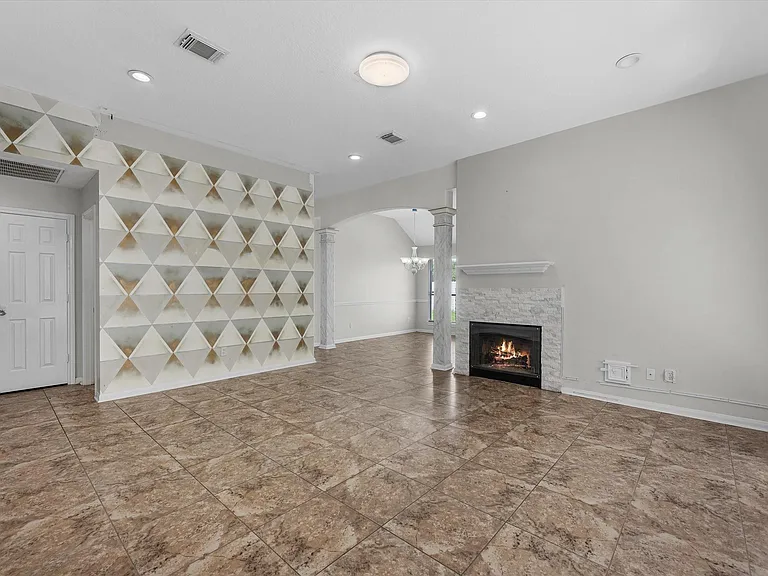 18634 S Wimbledon Dr — Photo 4