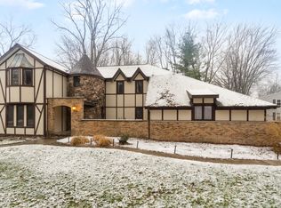 5804 Summerset Dr, Midland, MI 48640