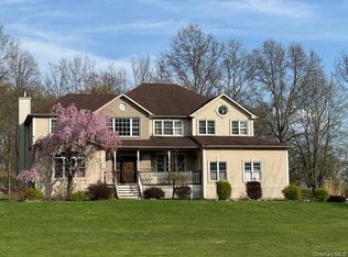 48 High Meadow Rd, Campbell Hall, NY 10916