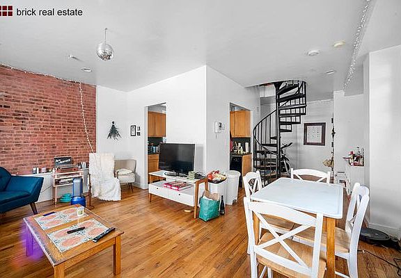 4th image of 305 Bergen St APT 3C