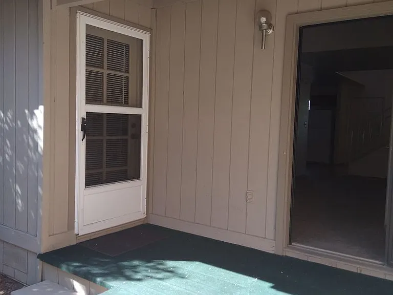 937 W Madera Ln — Photo 3