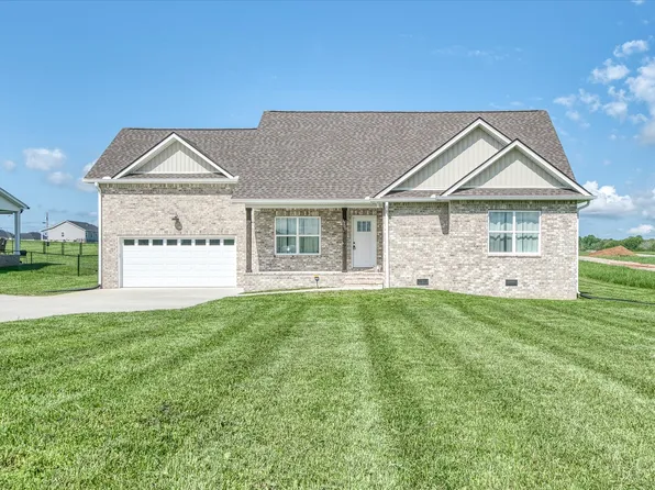 1200 Duck Pond Rd, Sparta, TN 38583