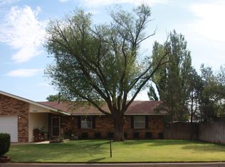 1505 Lexington Rd, Clovis, NM 88101