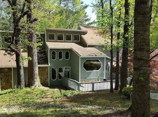 25 Latimer Ln NE, Kennesaw, GA