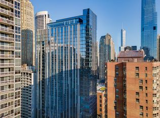 State & Chestnut, Chicago, IL 60610