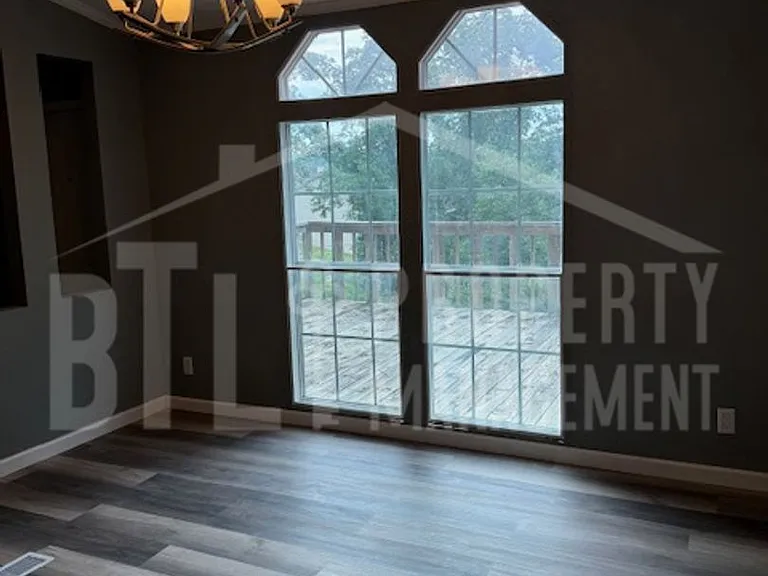 222 Meadow Hills Ln — Photo 14