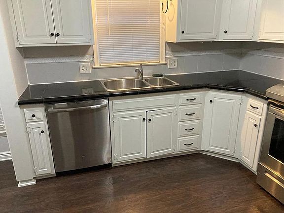 3rd image of 6117 Ballentine St