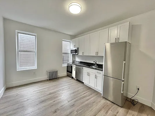 Rented by New Amsterdam Realty Group | media 1