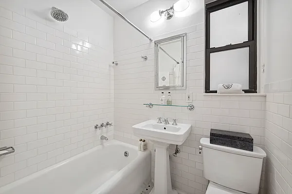 Rented by Douglas Elliman | media 18