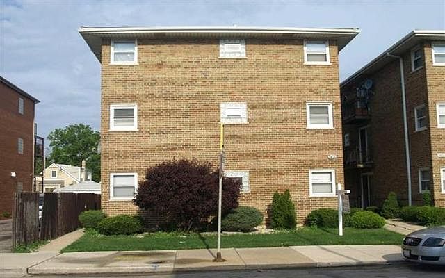 1st image of 3452 N Harlem Ave