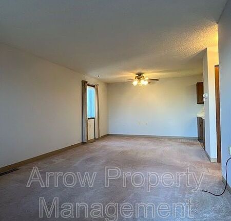 5th image of 11141 N 137th St Unit 53