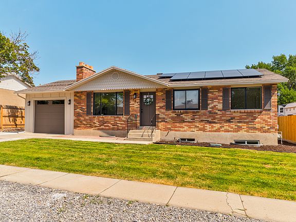 2nd image of 5006 W Niagara Cir