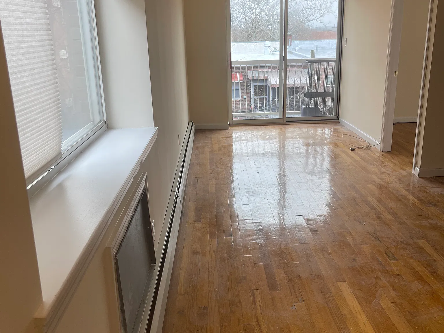 2 bed, 750 sqft, $2,700 — Photo 1