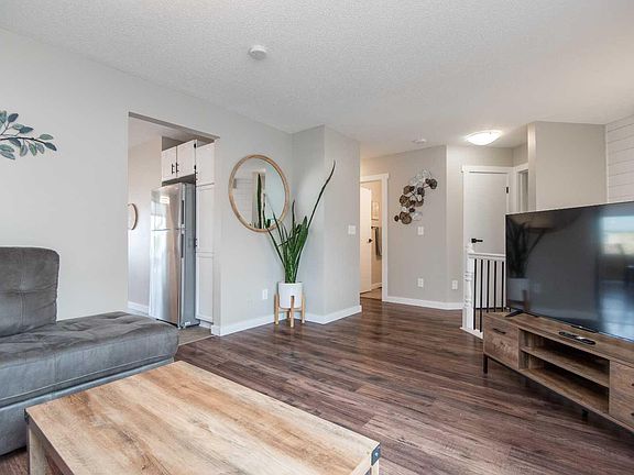 4th image of 118 Eversole Cres