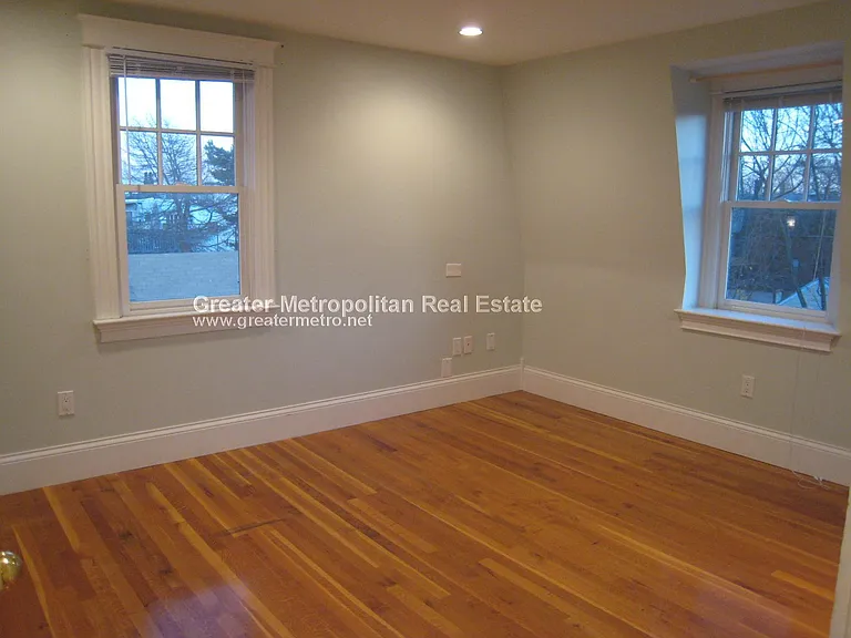 599 E 6th St #2 — Photo 15