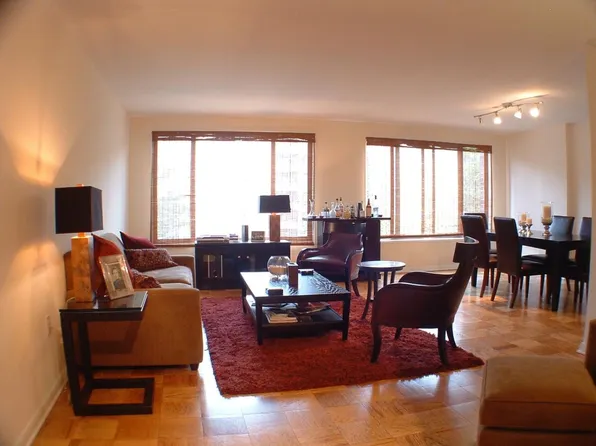 2501 Calvert St NW APT 403, Washington, DC 20008