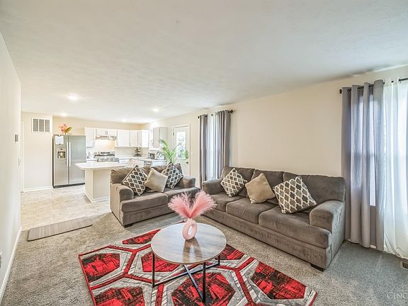 4th image of 2141 Pine Valley Dr