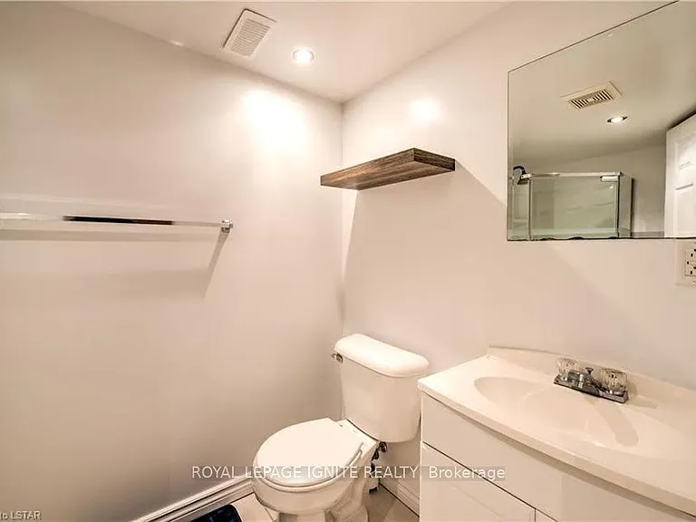 3320 Meadowgate Blvd #240 — Photo 23