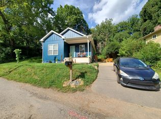 32 Clingman Pl, Asheville, NC 28801