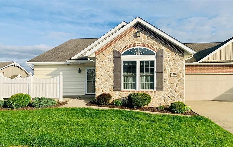 1st image of 1769 Blackberry Ln
