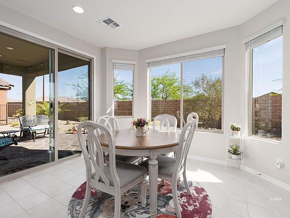 3rd image of 1156 Autumn Ln