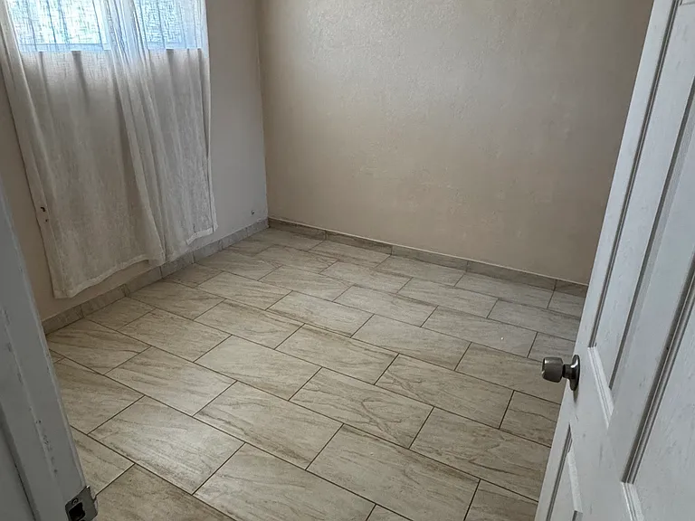2159 S Maple Ave #1 — Photo 6