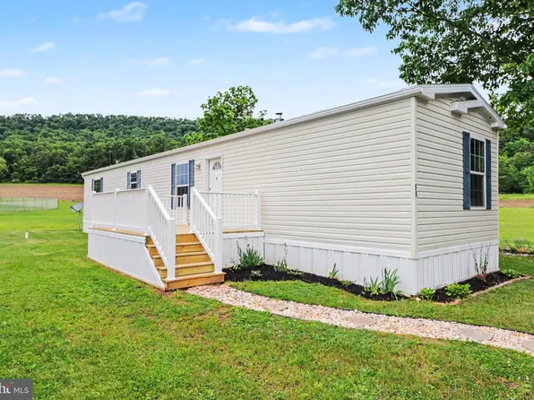 66 Kip Rd, Halifax, PA 17032