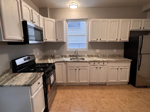 117 S 12th St, Newark, NJ