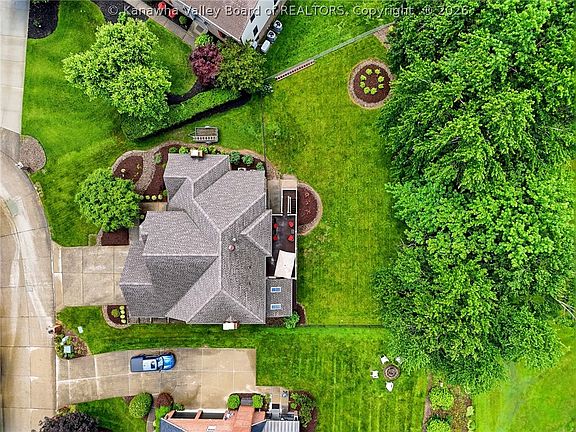 4th image of 39 Cedar Dr