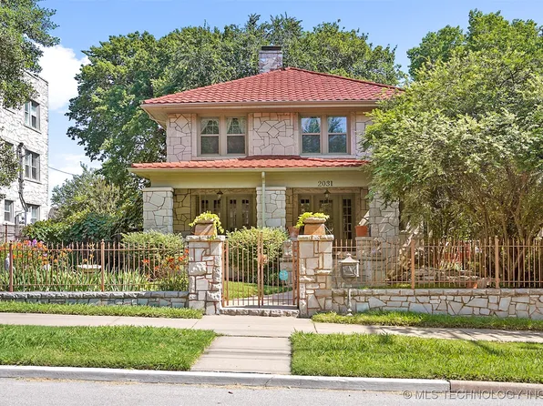 2031 E 12th St, Tulsa, OK 74104