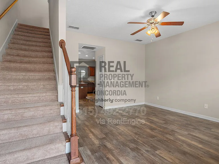 1702 Sprucedale Dr — Photo 5