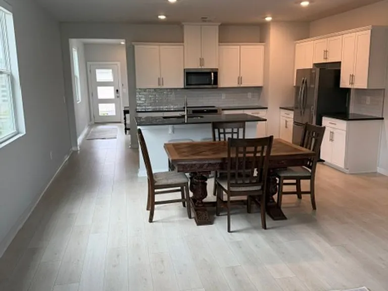 1037 Royal Gorge Ct — Photo 25