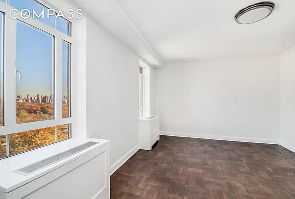 Rented by Compass | media 22