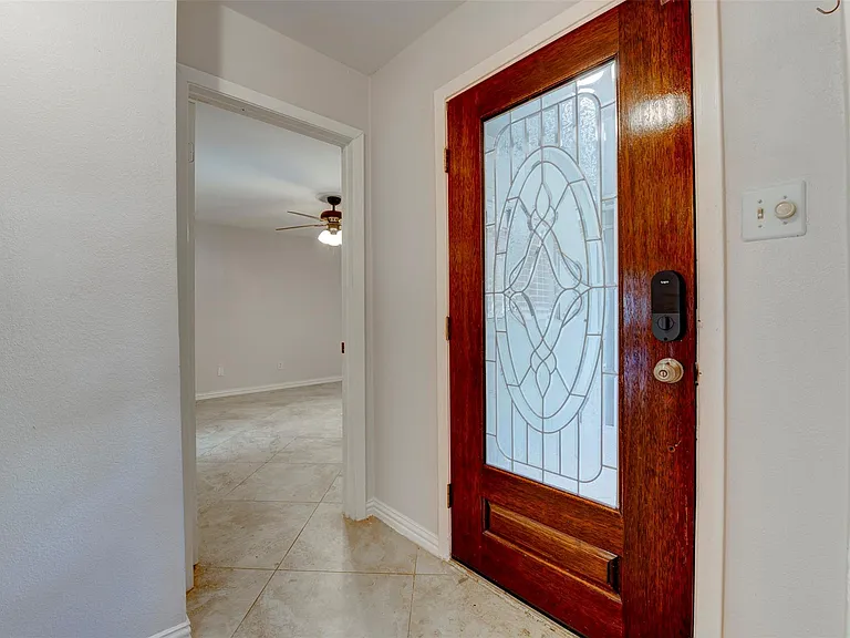 10703 Highland Woods Dr — Photo 3