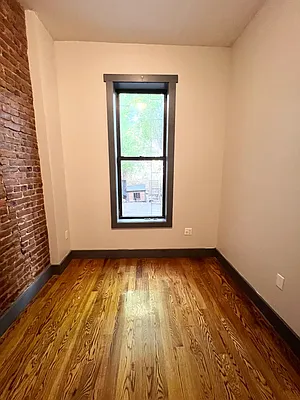 Rented by Pear NYC LLC | media 9
