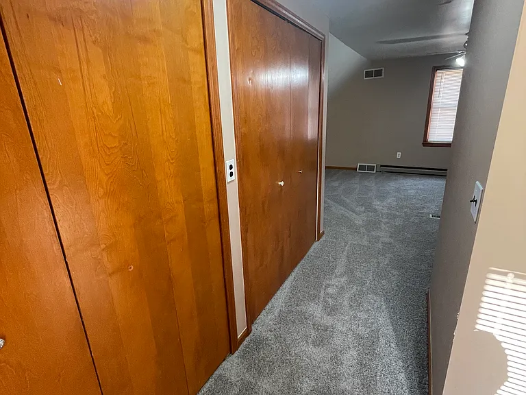 22785 Arlington St — Photo 15