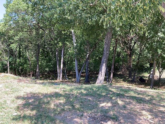 3rd image of 1661 Carriage Creek Dr Lot 84