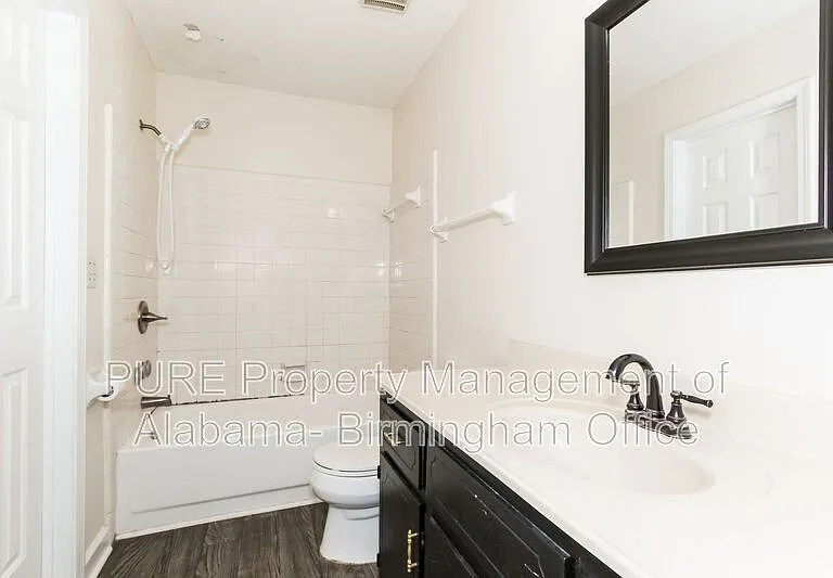 2258 Cheshire Dr — Photo 10