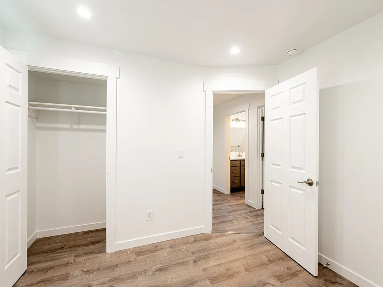 519 N Gould St — Photo 13