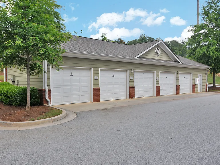 The Reserve at Ivy Creek Apartment Homes — Photo 6