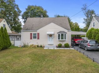 18 Decker Rd, Haskell, NJ 07420
