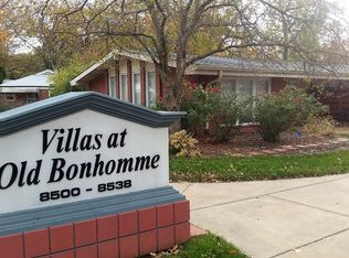 8514 Old Bonhomme Rd, Saint Louis, MO 63132