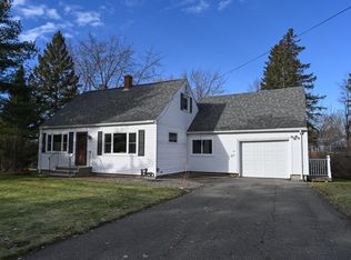 27 Westbrook Ter, Hampden, ME 04444
